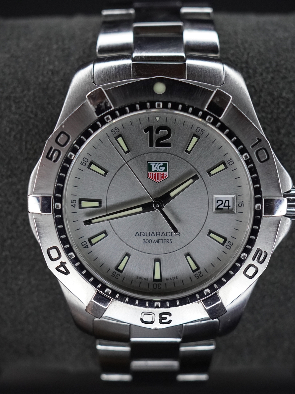 TAG Heuer Aquaracer WAF1112 Quartz Silver Dial Men's Watch Sapphire 38mm 300M